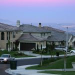 Le Royaume-Uni envisage d'adopter les politiques de logement de Californie pour répondre à la crise durable
