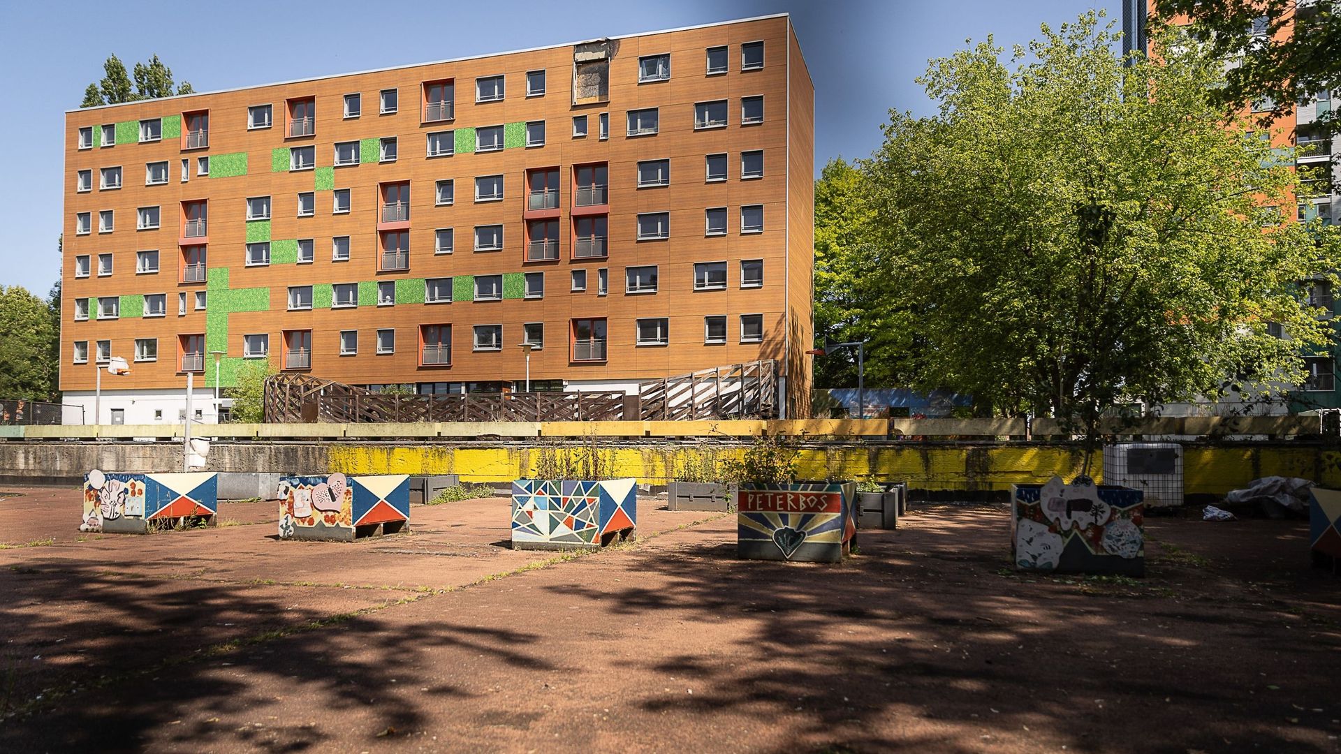 Le suspect extradé plaide la relaxe dans l'affaire de trafic de drogue liée à Peterbos