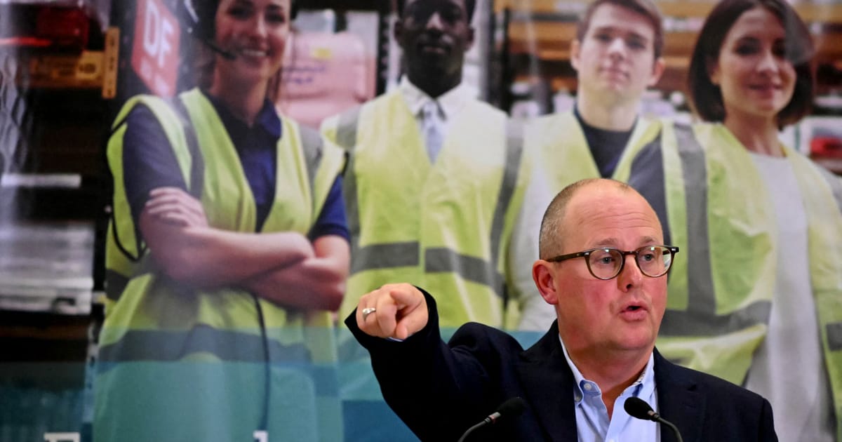 Le syndicaliste met en garde contre un plafond des dons qui pourrait étouffer les voix des travailleurs.