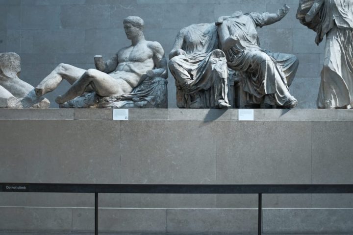 Les discussions sur le retour des marbres du Parthénon à la Grèce stagnent après le rejet de la proposition britannique.