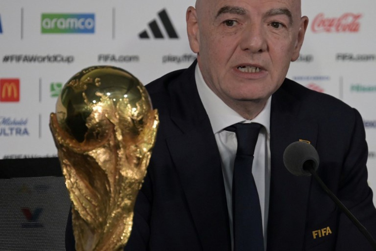 Les fédérations européennes de football continuent de retirer leur soutien à la présidence d'Infantino à la FIFA