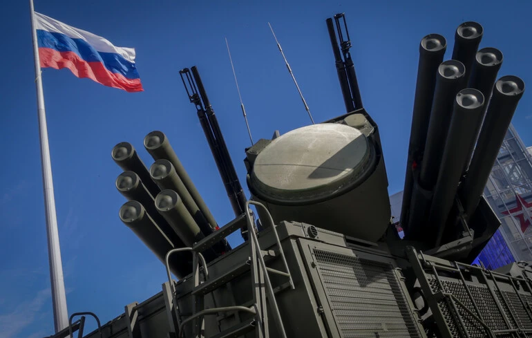 Les forces armées ukrainiennes frappent des installations militaires russes dans les régions de Bryansk et de Donetsk