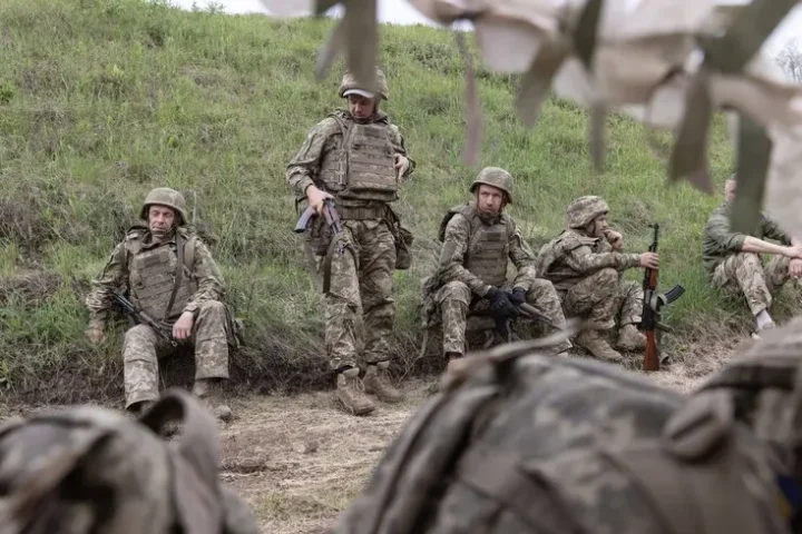 Les forces ukrainiennes ordonnées de respecter un cessez-le-feu de 96 heures du 5 au 8 septembre