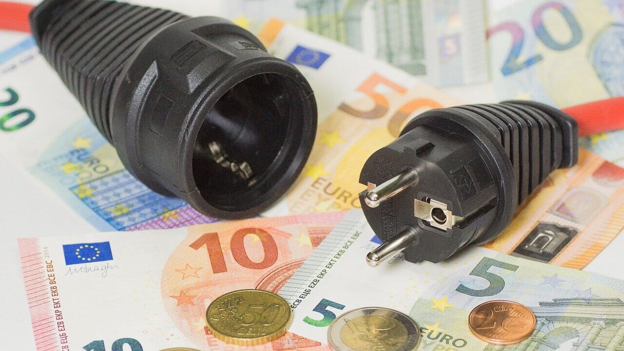 Les fournisseurs d'énergie ne pourront plus émettre de factures finales basées sur des données de plus d'un an d'ici 2027.