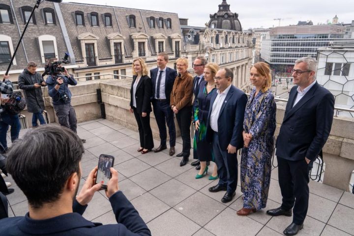 Les gouvernements bruxellois et fédéral font face à des défis dans les négociations du fonds Beliris