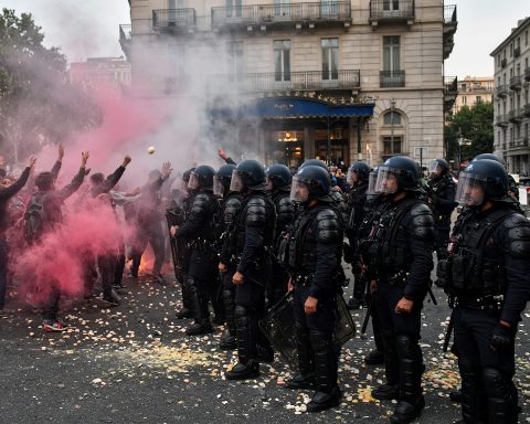 Les manifestations à Turin révèlent le coût politique de la plateforme policière accordée à Vannacci