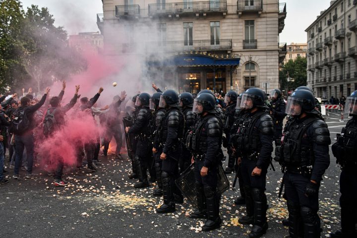 Les manifestations à Turin révèlent le coût politique de la plateforme policière accordée à Vannacci