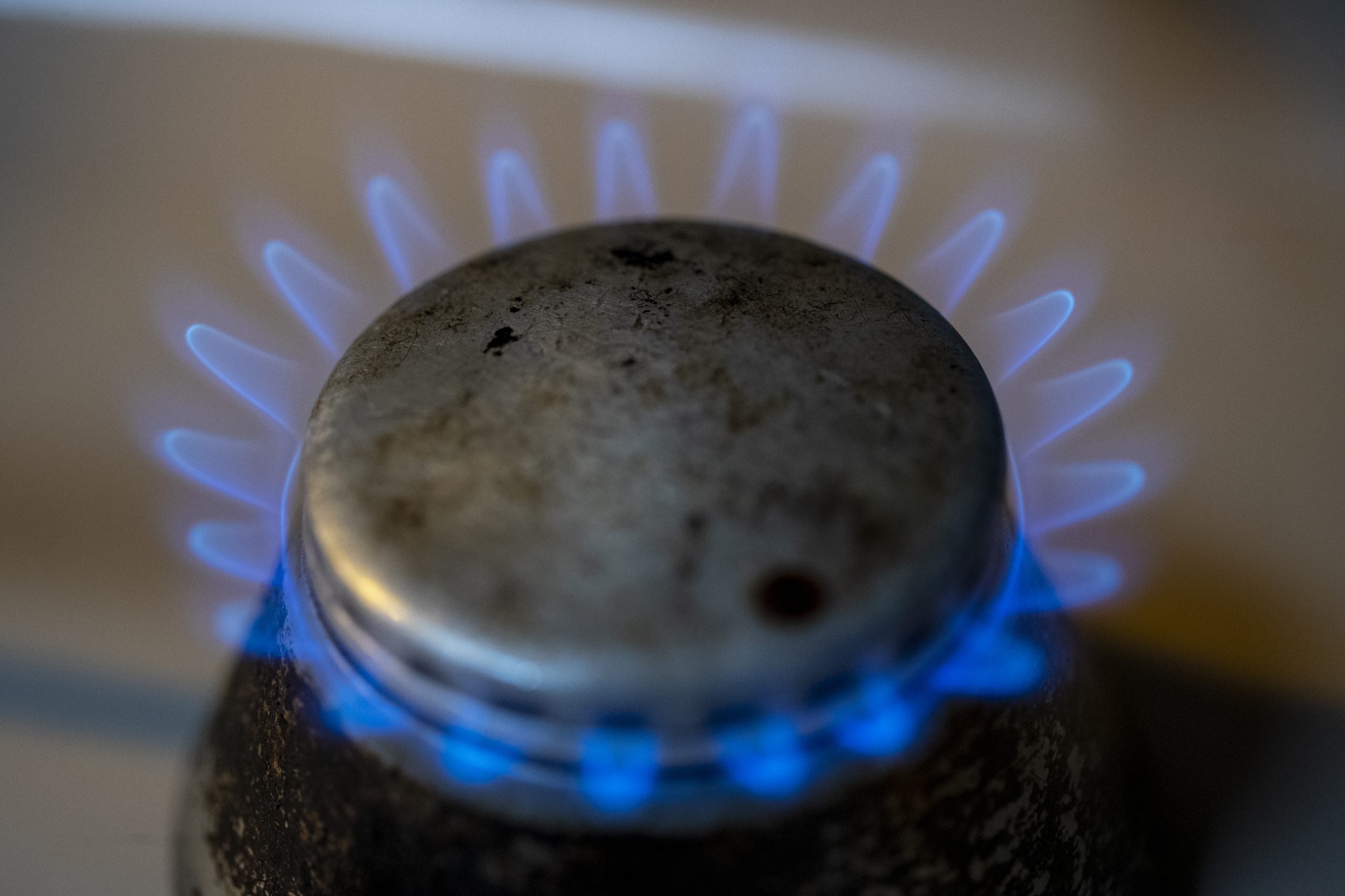 Les prix du pétrole et du gaz s'envolent à la suite de l'escalade du conflit au Moyen-Orient.