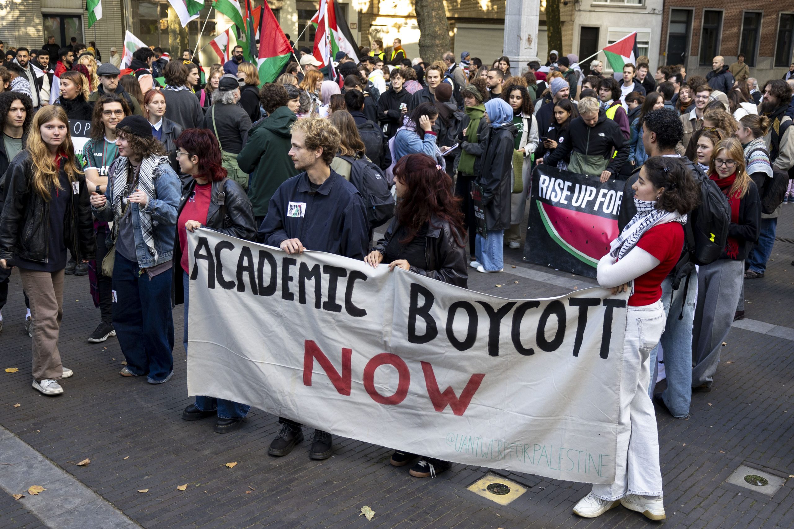 Les recteurs critiquent le gouvernement belge pour son inaction sur l'évacuation des étudiants boursiers de Gaza