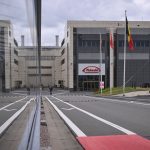 Les syndicats de Takeda cherchent à réduire les pertes d'emplois lors de la restructuration.