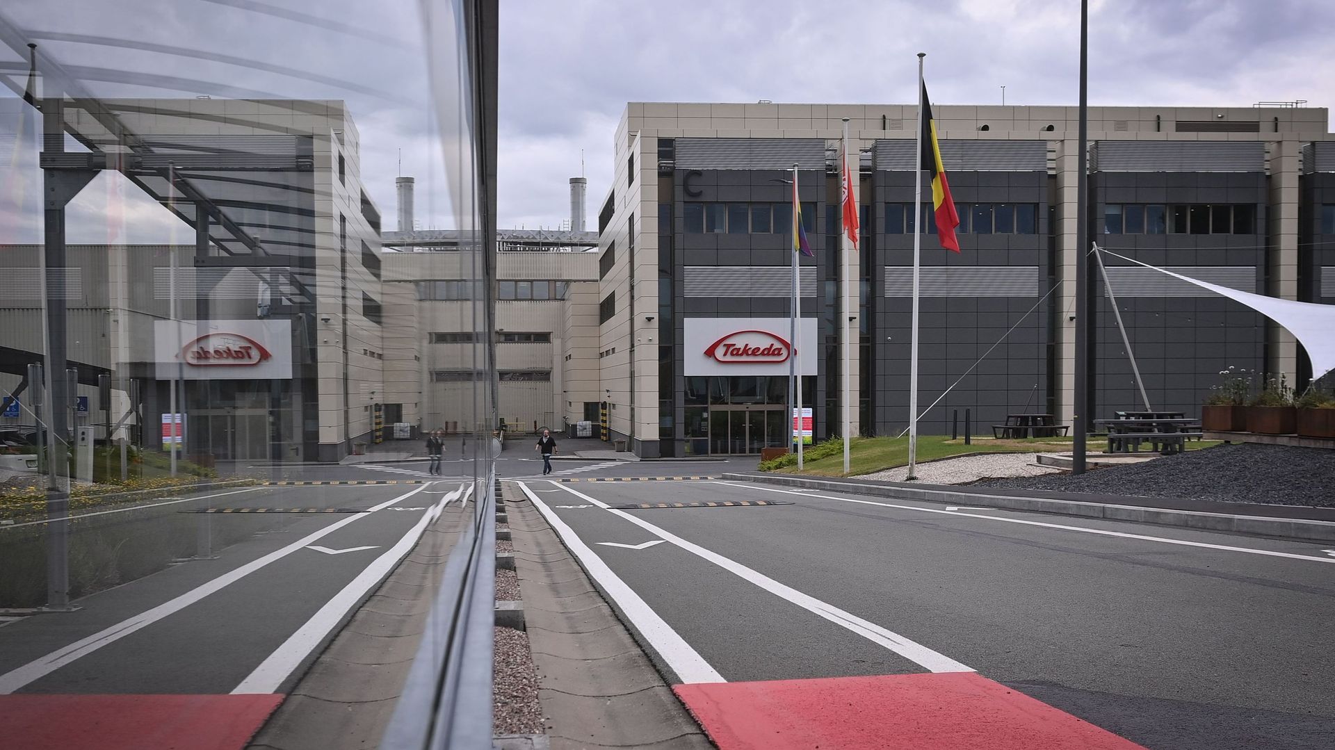 Les syndicats de Takeda cherchent à réduire les pertes d'emplois lors de la restructuration.