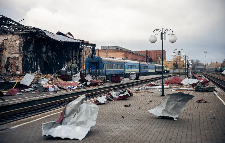 Les trains vers Sumy suspendus temporairement, Kropyvnytskyi devient la dernière station en raison des risques de sécurité
