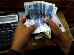 L'inflation au Pakistan atteint 11,2 % sous la pression des taxes sur le carburant et des pénuries de blé