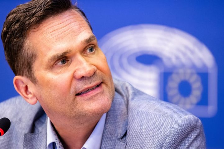 L'UE envisage de renforcer sa coopération économique avec le Royaume-Uni pour faire face aux défis commerciaux mondiaux.