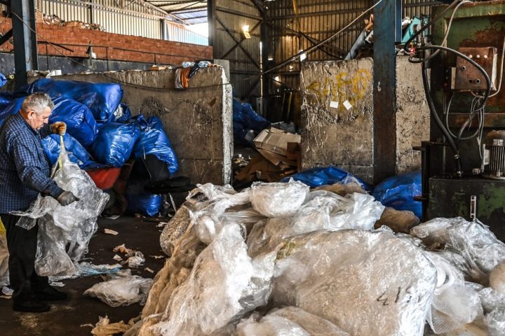 L'UE menace de suspendre les exportations de déchets plastiques vers la Turquie en raison de préoccupations environnementales