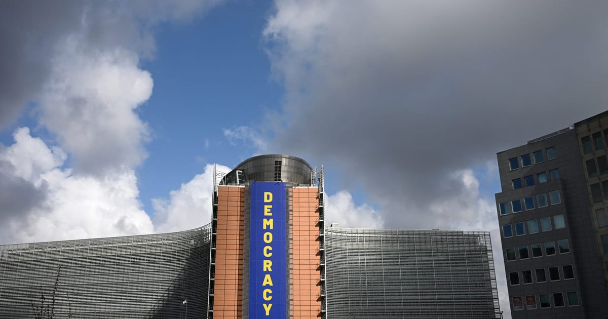 L'UE vise à transformer les marchés publics en une opportunité de 600 milliards d'euros pour l'industrie.