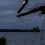 L'Ukraine attaque le navire de service Nefrit près d'un terminal clé en mer Noire