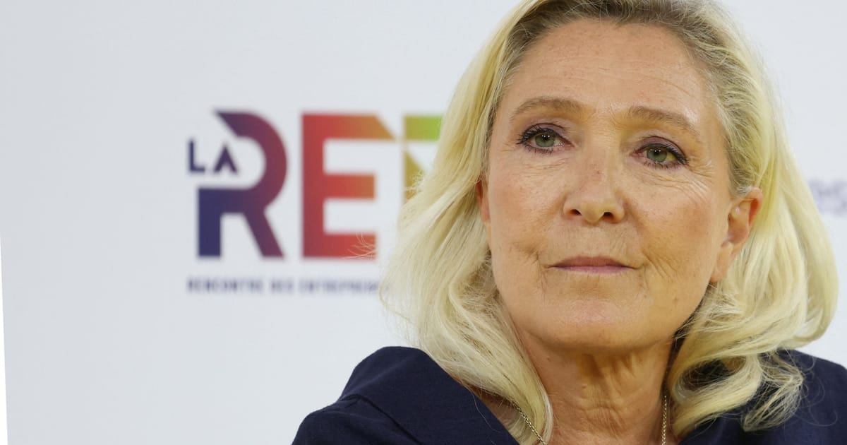 Marine Le Pen critiquée pour sa proposition d'interdire le port du hijab dans les espaces publics