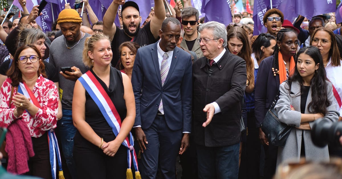 Mélenchon cherche à mobiliser les nouveaux électeurs pour défier Le Pen en 2027