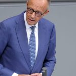 Merz condamne les projets de remigration de l'AfD comme un nettoyage ethnique et avertit des conséquences économiques