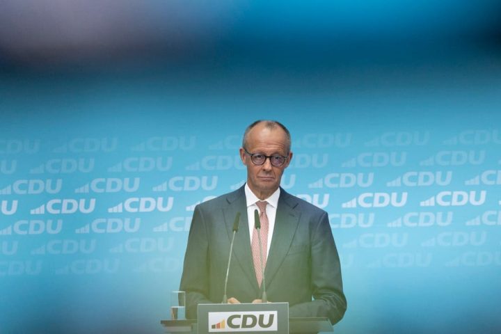 Merz promet de réformer la stratégie du CDU après une défaite électorale historique face à l'AfD