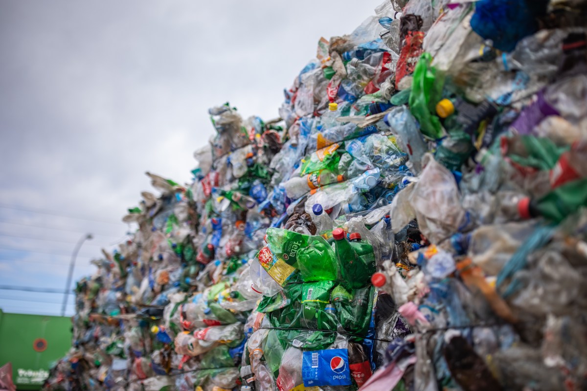 Meta s'associe à MacroCycle pour accélérer l'établissement de sa première usine de recyclage de plastiques aux États-Unis