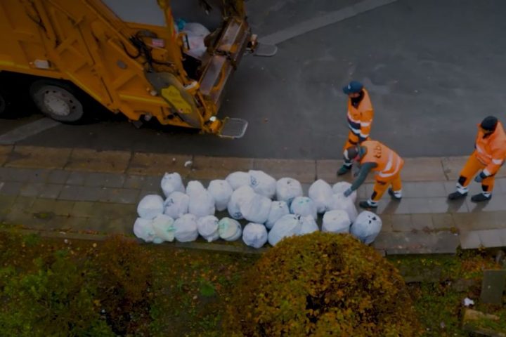 Mons-Borinage examine la collecte hebdomadaire des déchets alors que le débat politique s'intensifie