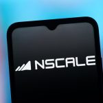 Nscale lève 3,36 milliards de dollars avant son introduction en bourse prévue aux États-Unis.
