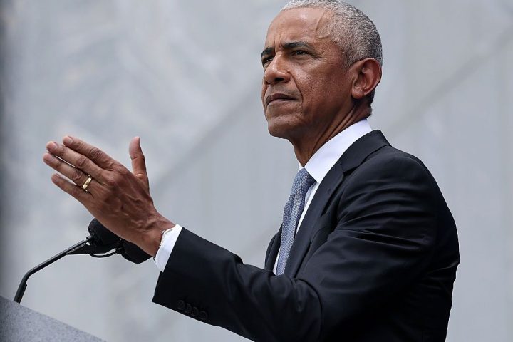 Obama exhorte les démocrates à donner la priorité à la sécurité et à la réglementation de l'intelligence artificielle