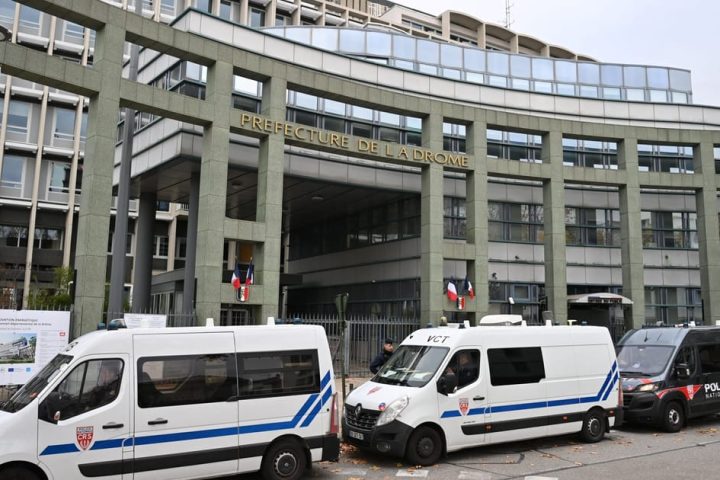 Onze personnes accusées de meurtre après des tensions politiques liées à un discours en France