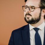 Philippe Brun, député socialiste français, disqualifié de la primaire présidentielle en raison d'allégations criminelles