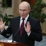 Poutine affirme que les négociations avec l'Ukraine sont « gelées » et maintient un discours hostile envers Kiev