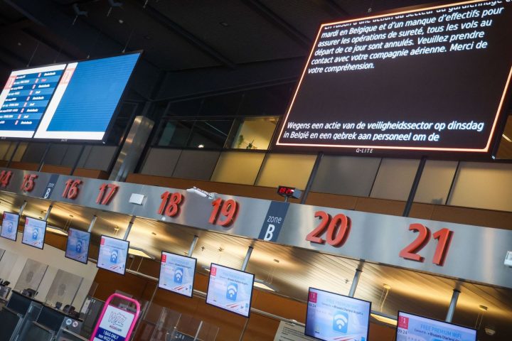 Quarante-deux vols annulés à l'aéroport de Charleroi en raison d'un conflit au sein de Skeyes