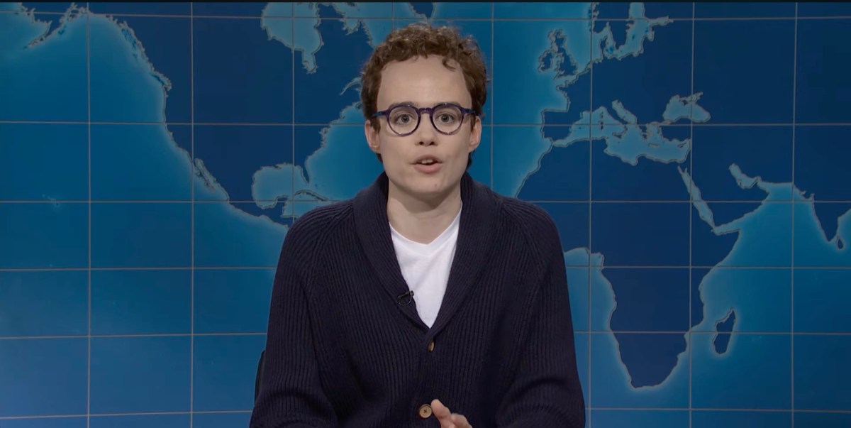 Saturday Night Live parodie les avertissements d'IA du PDG d'Anthropic, Dario Amodei