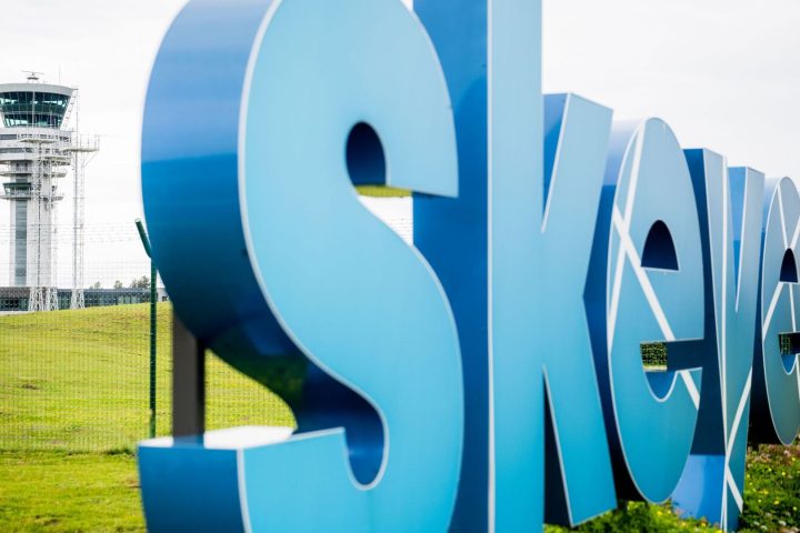 Skeyes défend les contrôleurs aériens face au désaccord sur la grève à l'aéroport de Charleroi
