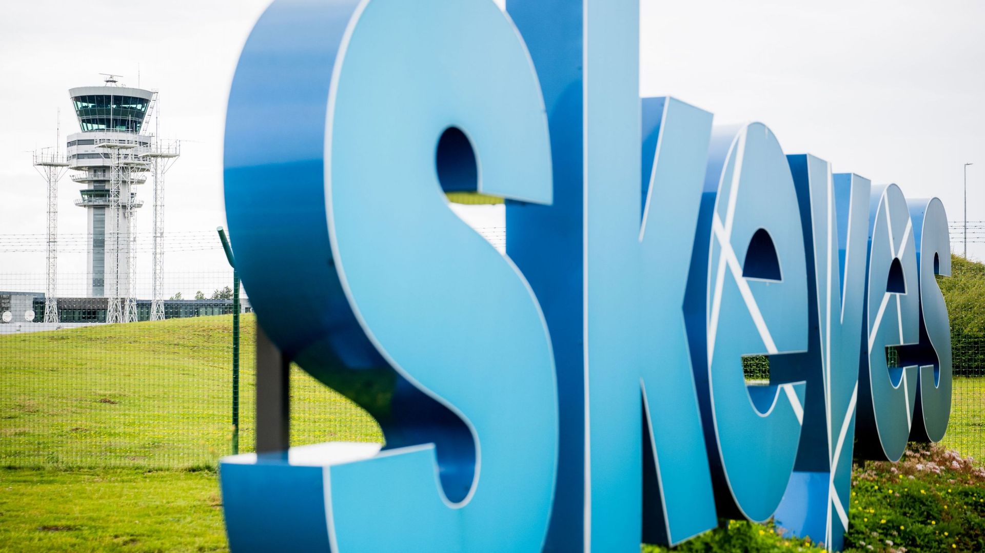 Skeyes défend les contrôleurs aériens face au désaccord sur la grève à l'aéroport de Charleroi