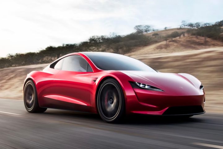 Tesla repousse la présentation du Roadster 2 au 15 octobre en raison de conditions météorologiques extrêmes