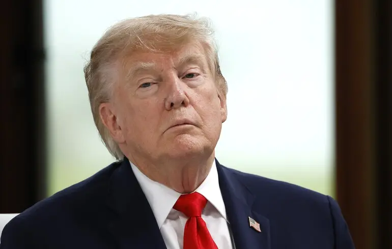 Trump annonce une proposition de paix à Poutine tandis que des émissaires se rendent à Moscou et Kyiv