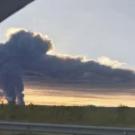 Un centre logistique d'OZON à Saratov touché par un incendie après une attaque de drone