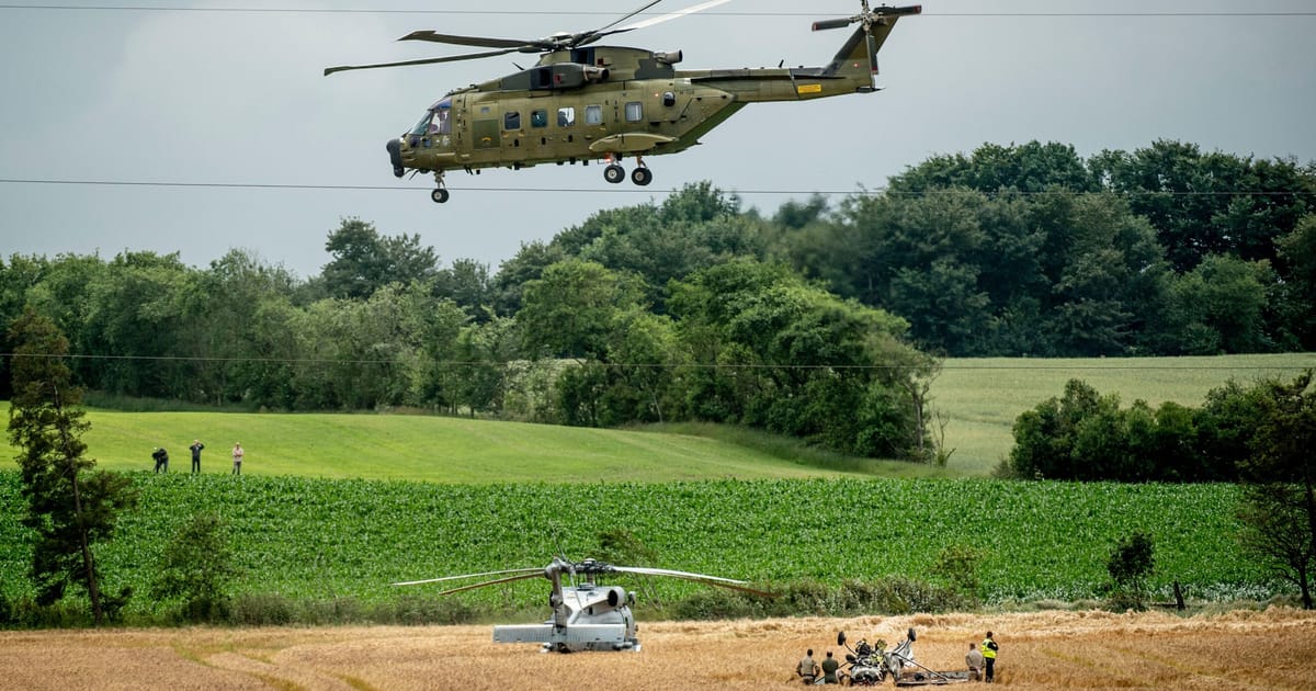 Un navire russe tire des fusées éclairantes sur un hélicoptère militaire danois au large de la côte sud du Danemark