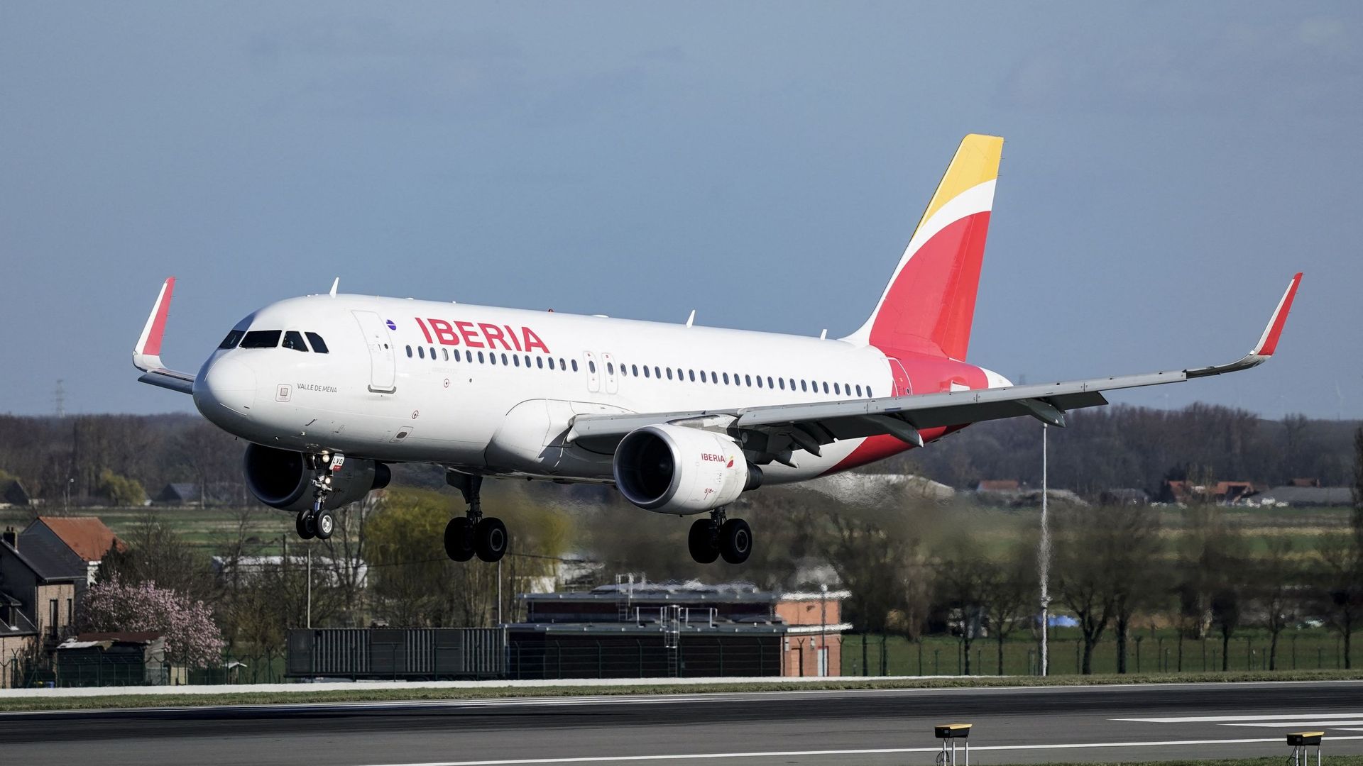 Un vol Iberia effectue un atterrissage d'urgence à Bruxelles en raison de fumée dans la cabine