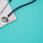 Une analyse révèle que l'intelligence artificielle augmente considérablement les coûts de santé dans les hôpitaux américains