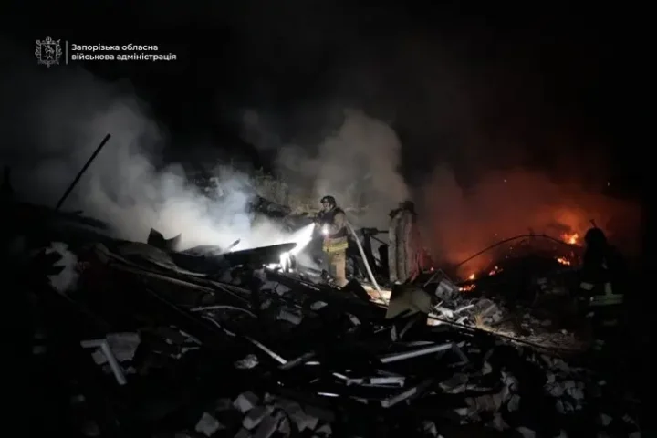 Une attaque de drones russes à Zaporizhzhia fait des victimes et des destructions importantes