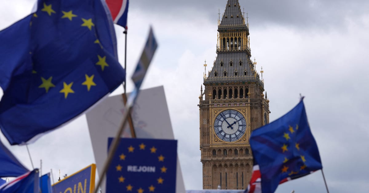 Une majorité d'électeurs britanniques soutient des liens plus étroits avec l'UE, y compris les partisans de Farage