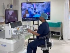 Une téléchirurgie robotisée transfrontalière met en lumière le potentiel des collaborations médicales mondiales