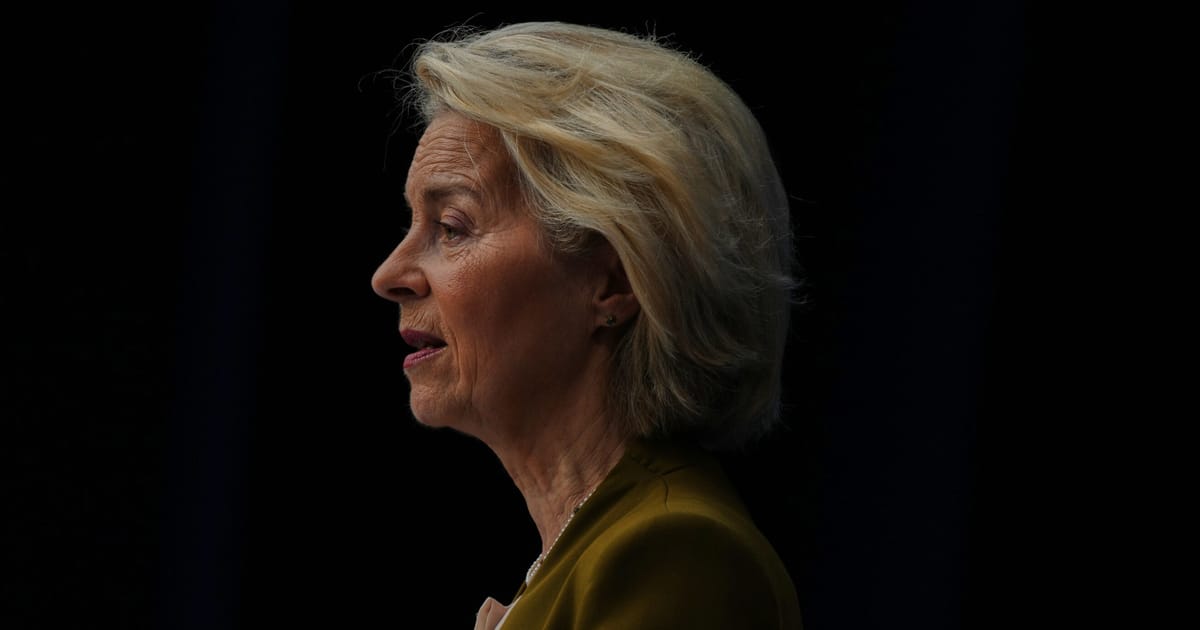 Ursula von der Leyen critiquée pour avoir soutenu un accord spatial controversé en attente d'examen de concurrence