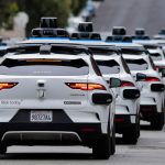 Waymo remet en question l’approche de Tesla sur la conduite autonome avant le lancement du Cybercab