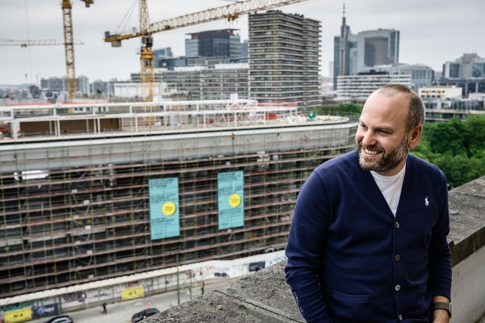 Yves Goldstein reste directeur du Kanal jusqu’à l’ouverture, exclu du processus de succession