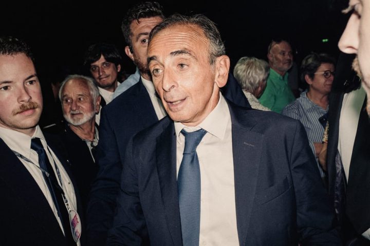 Zemmour confirme sa candidature à la présidentielle de 2027 en France