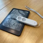 Amazon lance le Kindle Click, une télécommande à 35 $ pour tourner les pages sans toucher l'appareil